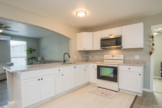 3950 S WALTERS, San Antonio, TX 78223