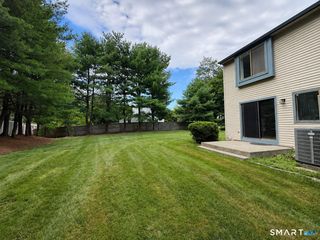 594 East Center Street H, Manchester, CT 06040