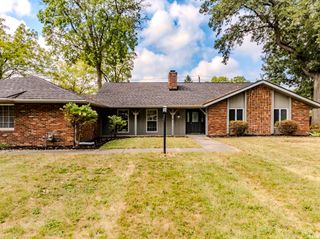 3313 N Vienna Woods Drive, Muncie, IN 47304