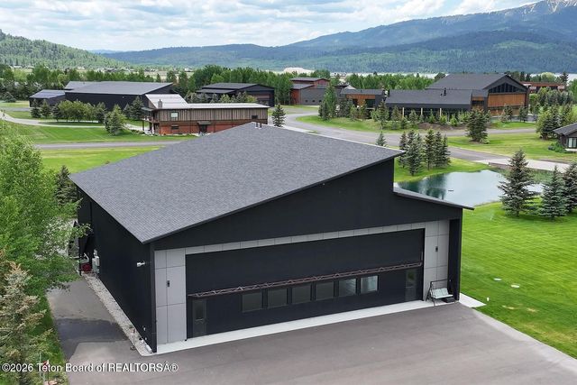 868 DIAMANDIS Drive, Alpine, WY 83128