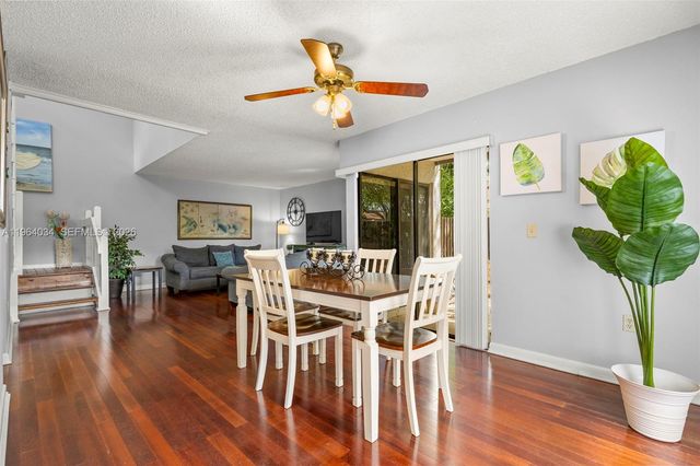 13234 SW 111th Ter 4-2, Miami, FL 33186