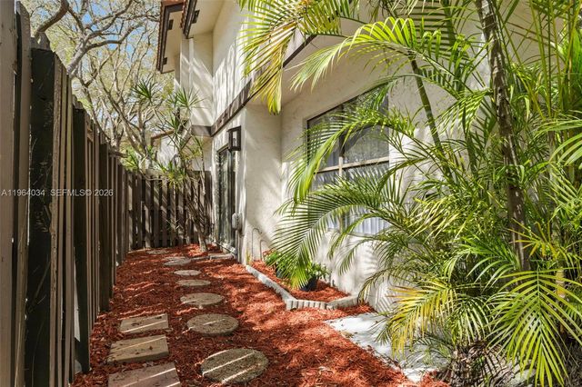 13234 SW 111th Ter 4-2, Miami, FL 33186