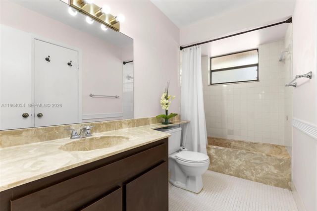 13234 SW 111th Ter 4-2, Miami, FL 33186