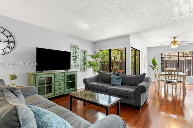 13234 SW 111th Ter 4-2, Miami, FL 33186