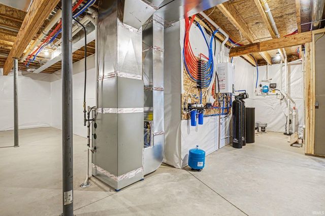 19332 Sweetbriar Court, Bristol, IN 46507