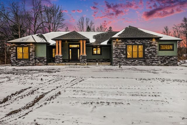 19332 Sweetbriar Court, Bristol, IN 46507