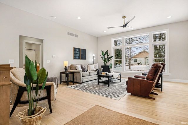 19332 Sweetbriar Court, Bristol, IN 46507