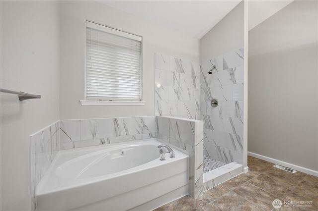 18012 Ambleside Court, Arlington, WA 98223