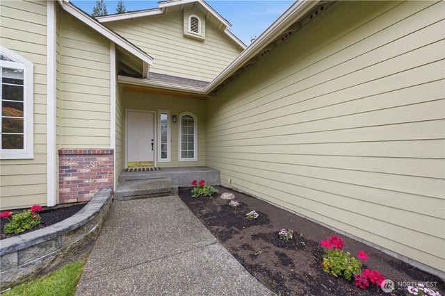 18012 Ambleside Court, Arlington, WA 98223