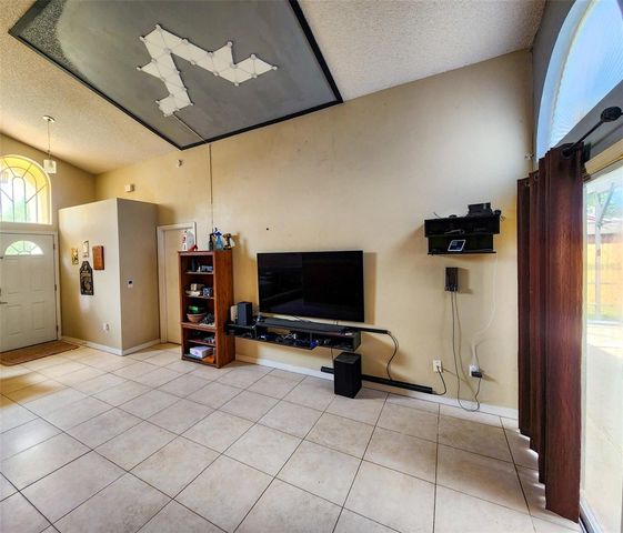 8035 COUNTRY RUN PARKWAY, Orlando, FL 32818