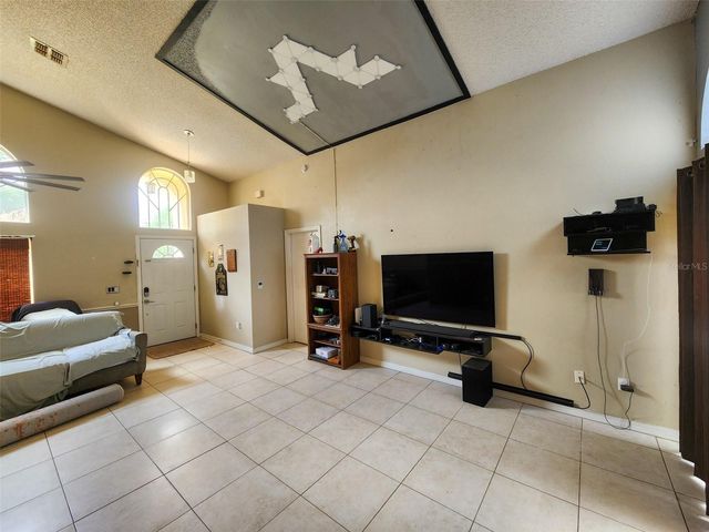 8035 COUNTRY RUN PARKWAY, Orlando, FL 32818