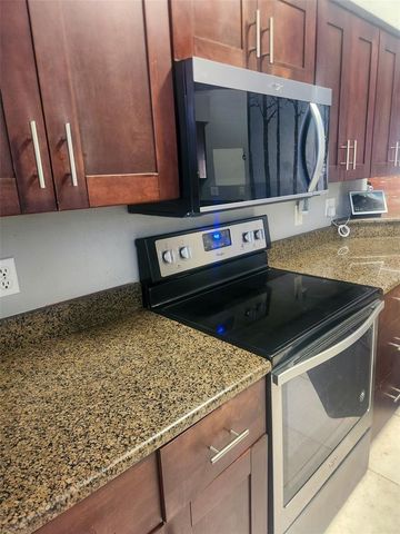 8035 COUNTRY RUN PARKWAY, Orlando, FL 32818