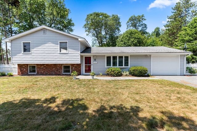 62 Catherine Drive, Peabody, MA 01960