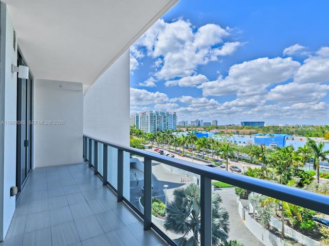 3300 NE 188th St 511, Aventura, FL 33180