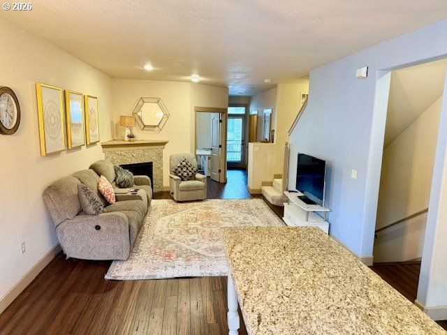 1987 Ne 49TH Way, Hillsboro, OR 97124