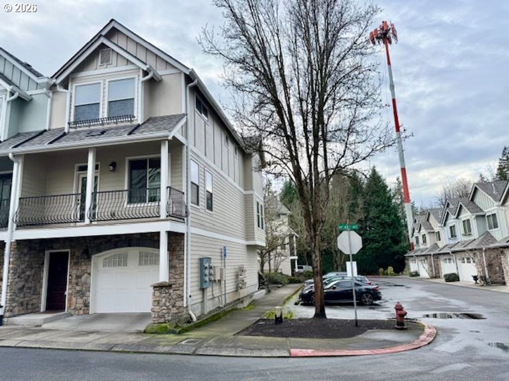 1987 Ne 49TH Way, Hillsboro, OR 97124