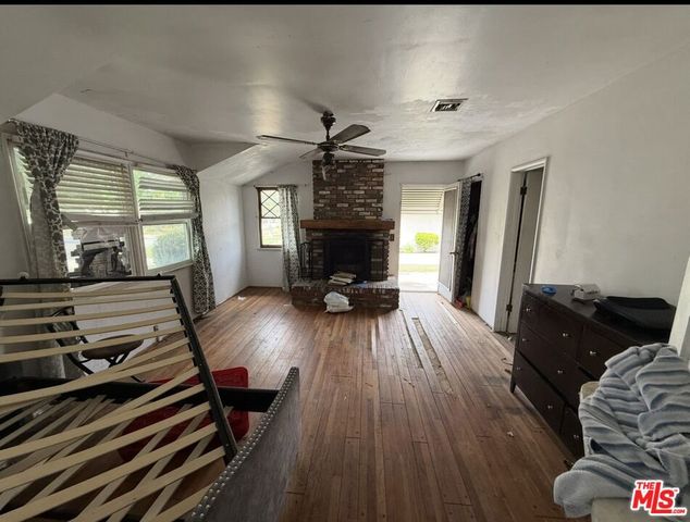 727 E Mountain View Avenue, Glendora, CA 91741