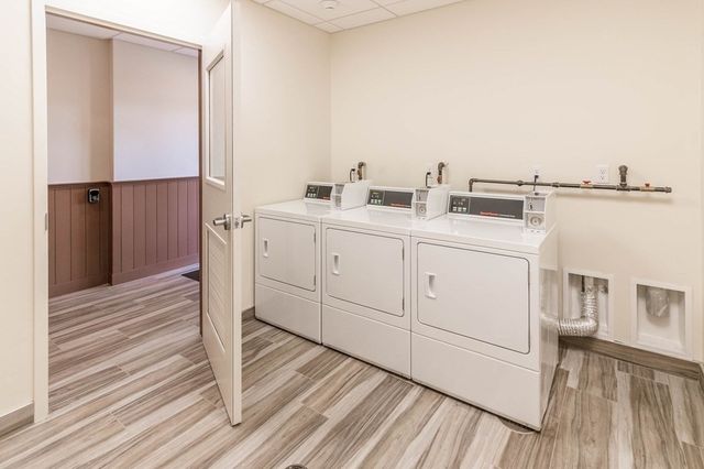 163 Nantasket Avenue 409, Hull, MA 02045