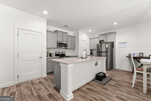 70 Edith Court, Statham, GA 30666