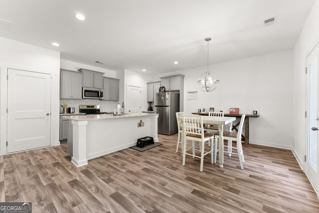 70 Edith Court, Statham, GA 30666