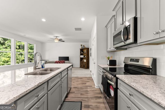 70 Edith Court, Statham, GA 30666