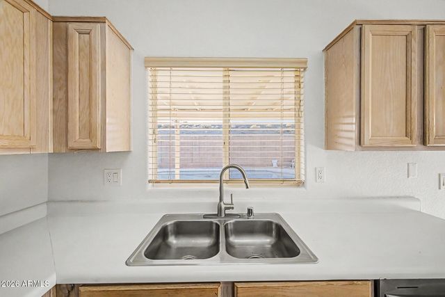 3530 W SANDS Drive, Glendale, AZ 85310