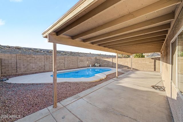 3530 W SANDS Drive, Glendale, AZ 85310