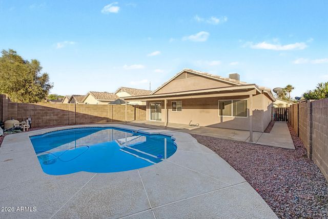 3530 W SANDS Drive, Glendale, AZ 85310