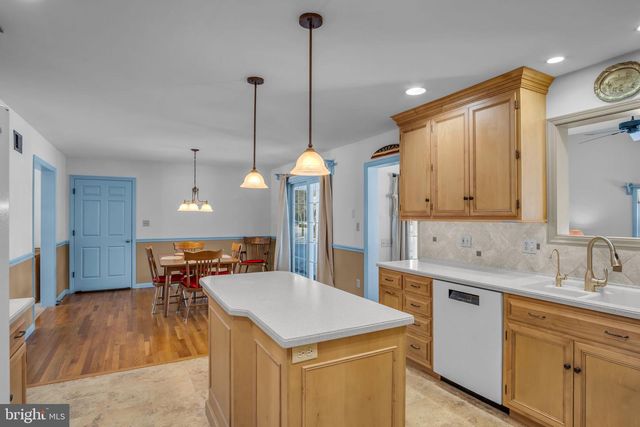 338 LOCUST LN, Mount Joy, PA 17552