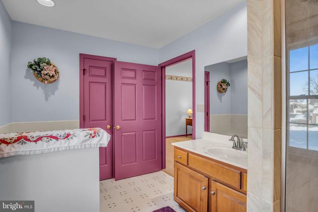 338 LOCUST LN, Mount Joy, PA 17552