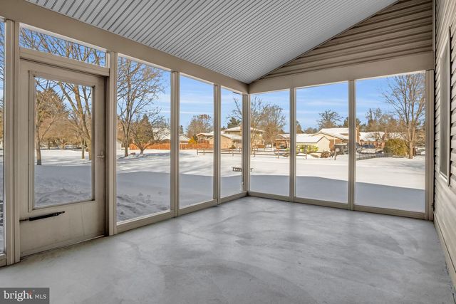 338 LOCUST LN, Mount Joy, PA 17552