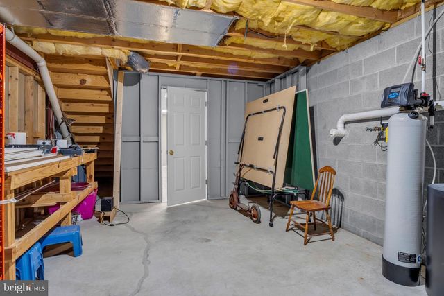 338 LOCUST LN, Mount Joy, PA 17552