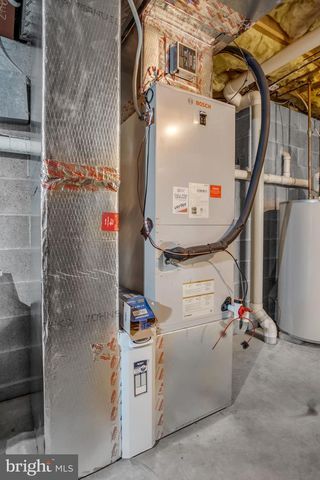 338 LOCUST LN, Mount Joy, PA 17552