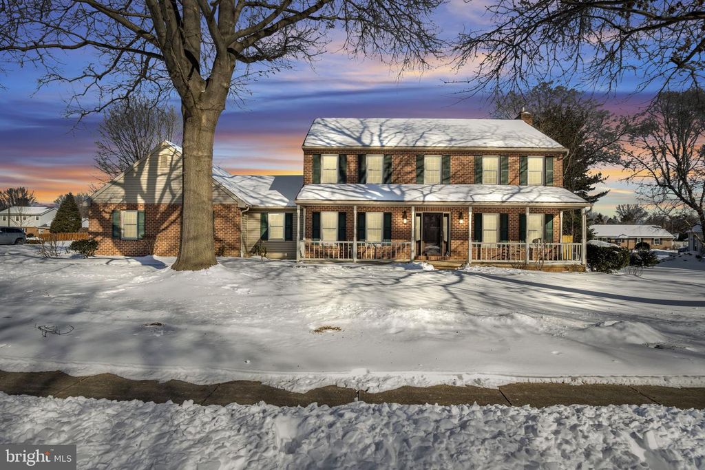 338 LOCUST LN, Mount Joy, PA 17552