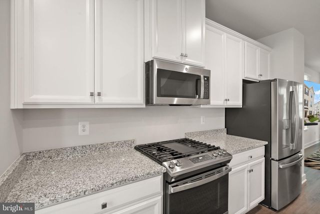 24550 POMMEL TER, Sterling, VA 20166
