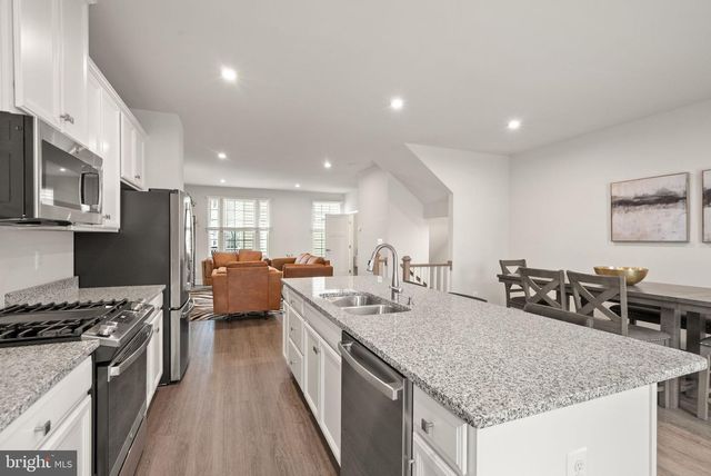 24550 POMMEL TER, Sterling, VA 20166