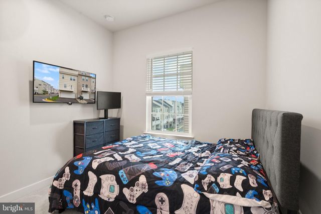 24550 POMMEL TER, Sterling, VA 20166