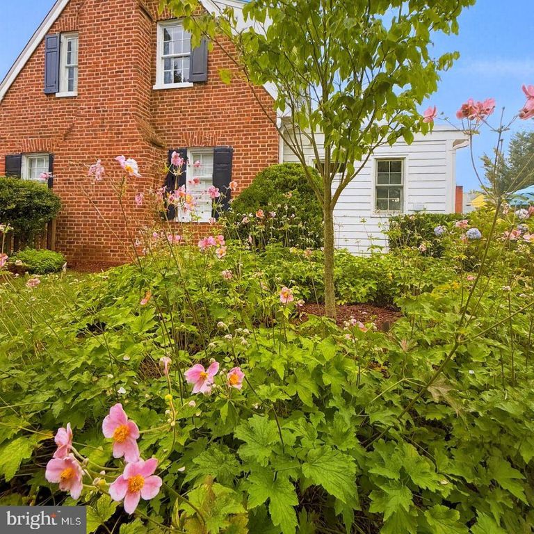 1109 LITTLEPAGE ST, Fredericksburg, VA 22401
