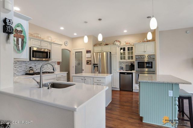 1598 W Gold Bar Road, Wasilla, AK 99654