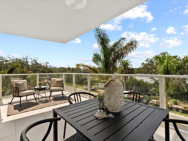 1020 SUNSET POINT ROAD 213, Clearwater, FL 33755