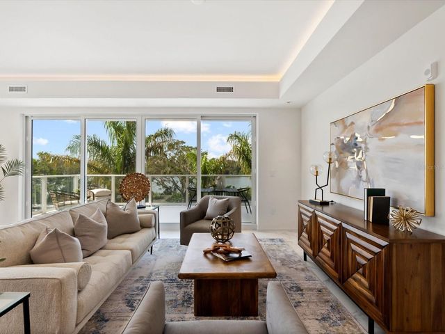 1020 SUNSET POINT ROAD 213, Clearwater, FL 33755