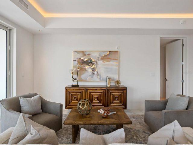 1020 SUNSET POINT ROAD 213, Clearwater, FL 33755