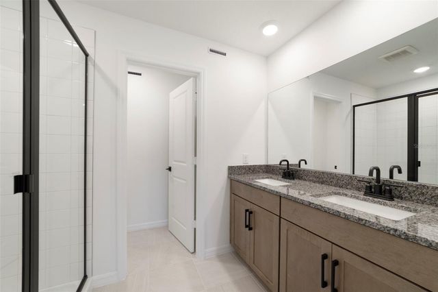 1689 GREENLEAF WOODS COVE, Oviedo, FL 32765