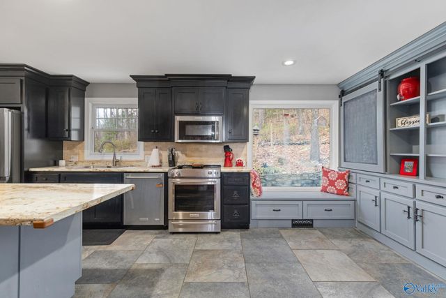 2806 Burningtree Mountain Road, Decatur, AL 35603