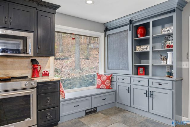 2806 Burningtree Mountain Road, Decatur, AL 35603