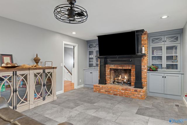 2806 Burningtree Mountain Road, Decatur, AL 35603