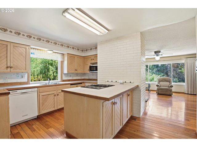 20220 Se DELIA St, Damascus, OR 97089