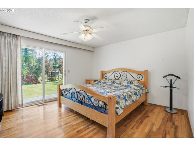 20220 Se DELIA St, Damascus, OR 97089