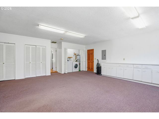 20220 Se DELIA St, Damascus, OR 97089