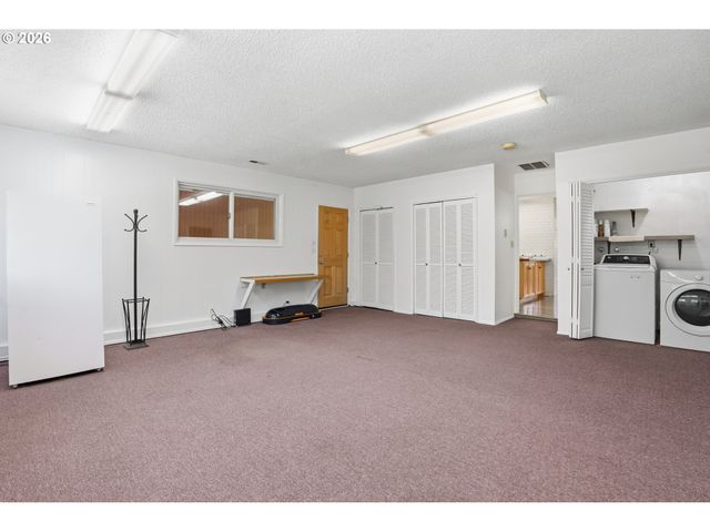 20220 Se DELIA St, Damascus, OR 97089